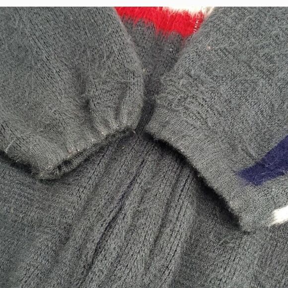 Flag Sweater - Picture 7 of 8